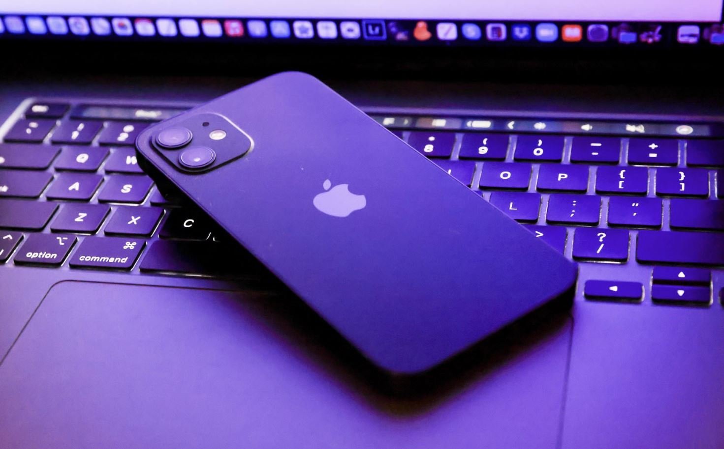 Apple будет проверять сомнительные фото на iPhone