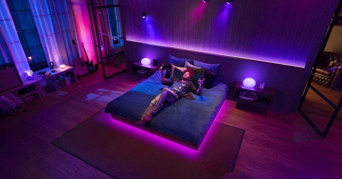 Умные лампы Philips Hue объединили с сервисом Spotify