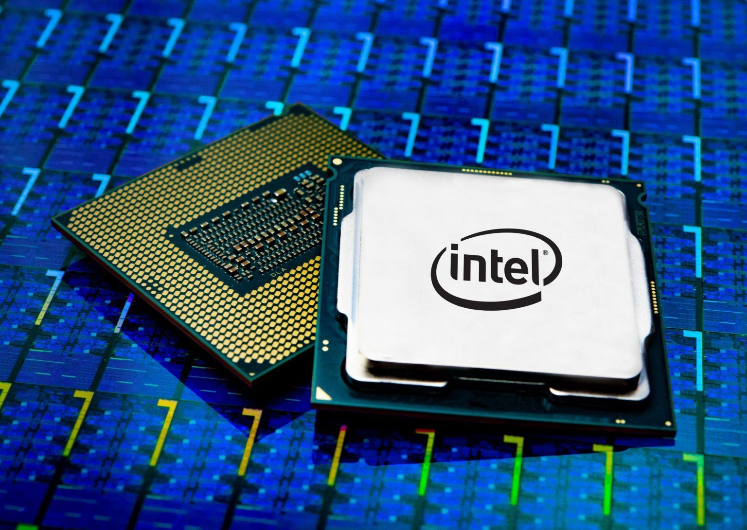 Intel Core i9-12900K processor overclocked to 5.2 GHz for large cores