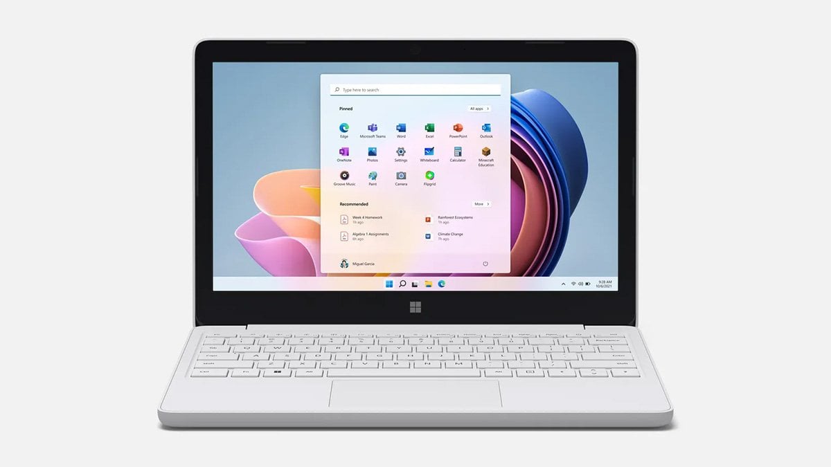 Microsoft introduced Windows 11 SE - a competitor for Chrome OS