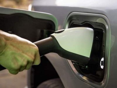 Учёные нашли выход от чересчур долгой зарядки электромобилей