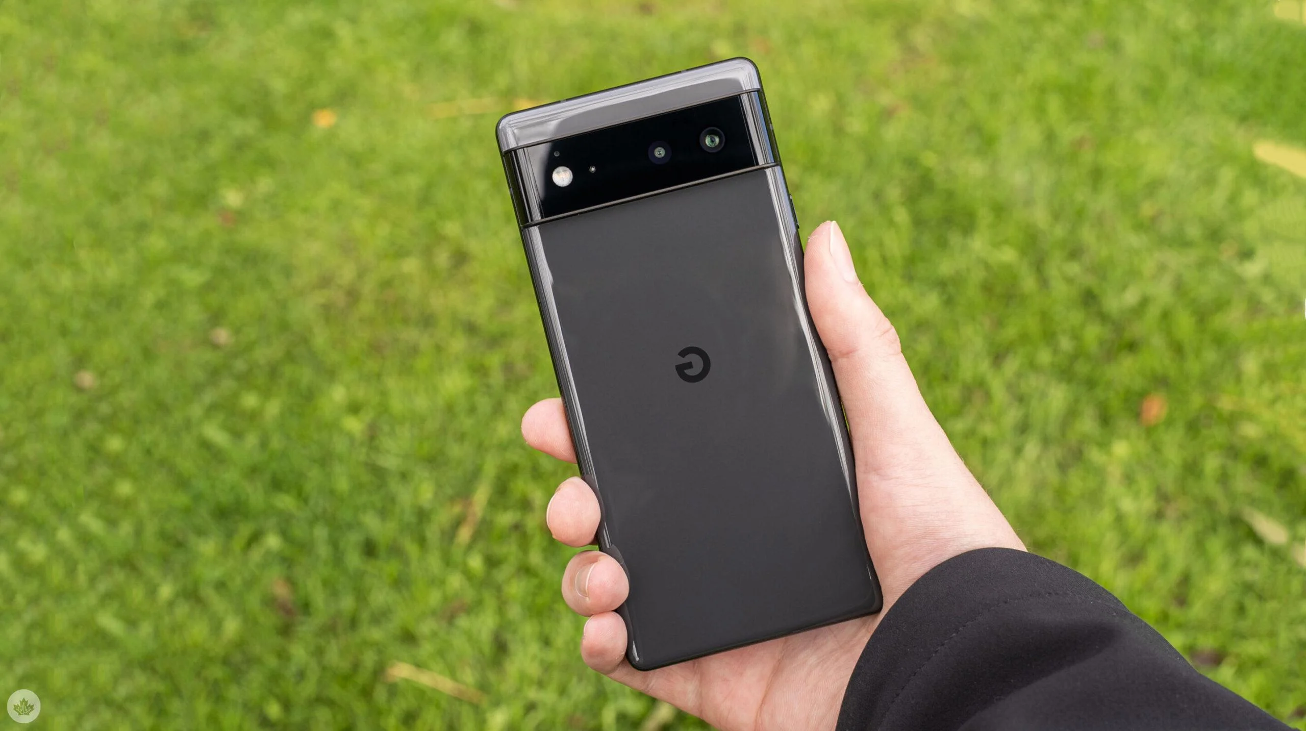 Упаковка Google Pixel 6a продемонстрировала внешний вид устройства