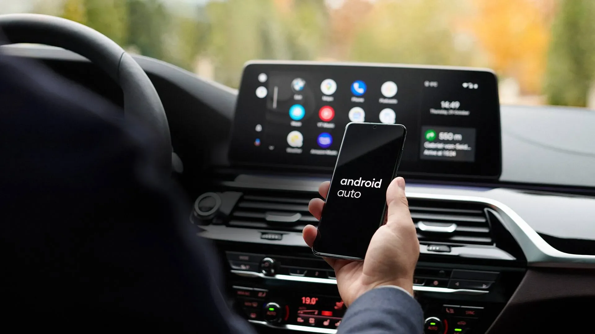 Android Auto для смартфонов предадут забвению