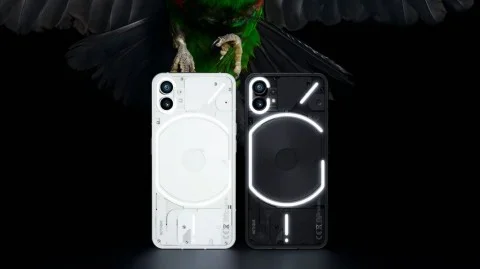 Из Nothing Phone (2) могут убрать большую часть фишек оригинала