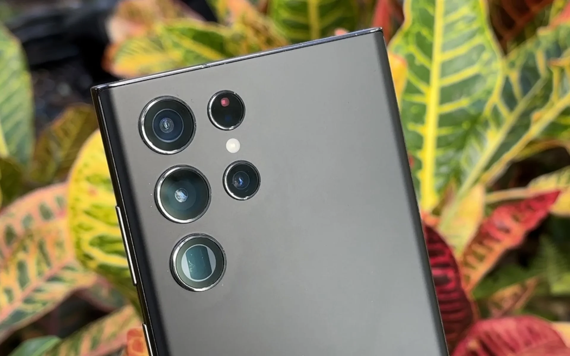 Samsung Galaxy S23 Ultra vs Google Pixel 7 Pro: Who Has the Better Camera?