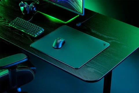 Коврик для мыши из стекла: Razer выпустила аксессуар за $99