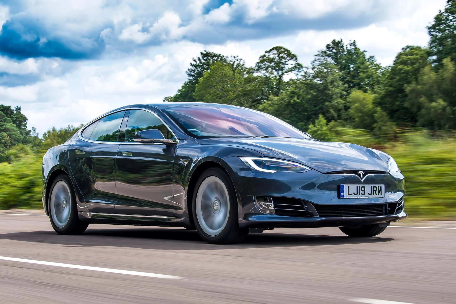 Tesla cars will detect driver fatigue