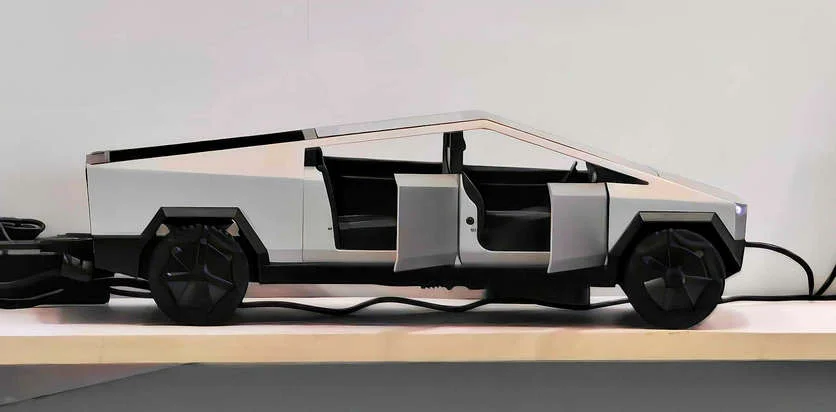 Китайцы разработали мини-ПК с дизайном Tesla Cybertruck