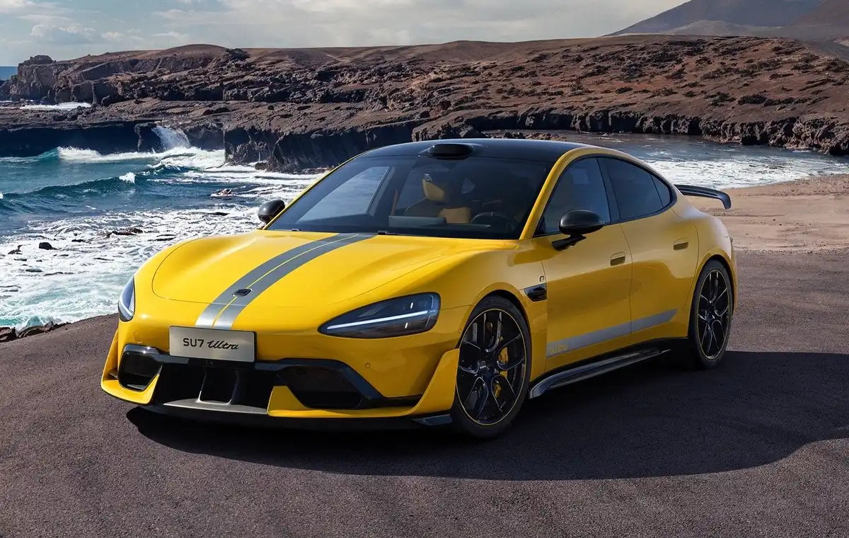 Xiaomi SU7 Ultra одержал победу над Tesla Model S Plaid в гонке на 400 метров