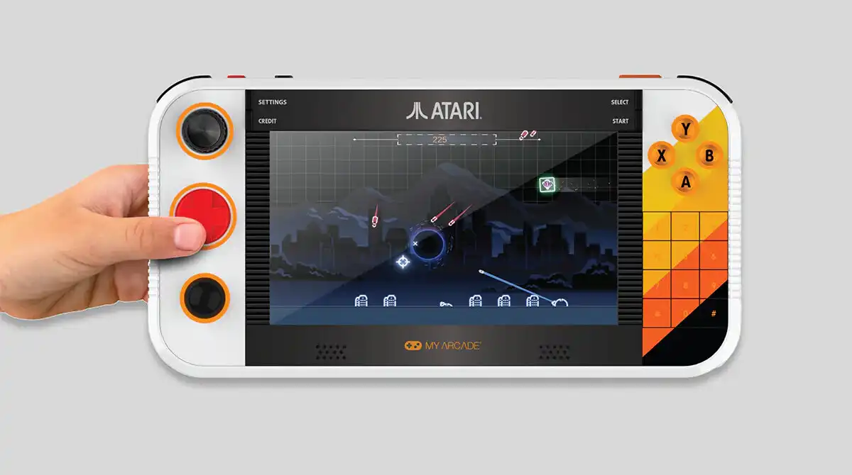 Atari представила портативную ретроконсоль Gamestation Go за $179