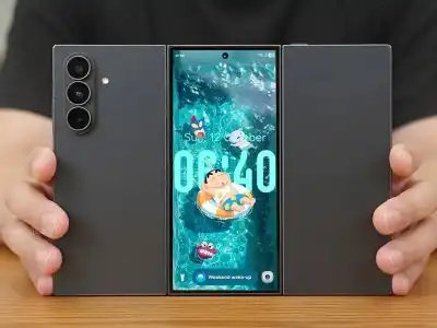 Тройная раскладушка Samsung засветилась на видео до официального анонса